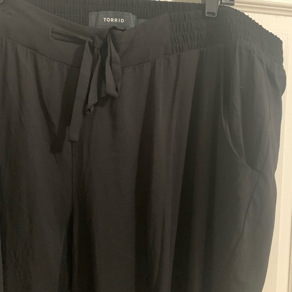 Torrid Challis Jogger Pants Size 4 4X Black Stretch VGUC - Picture 7 of 10